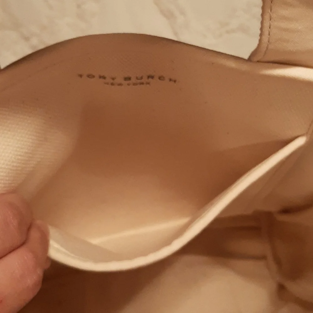TORY BURCH Natural Canvas Logo Tote Bag - Picture 7 of 13